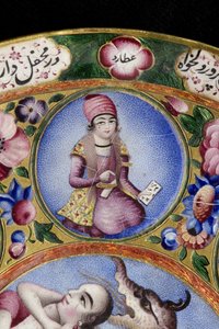 19 वीं शताब्दी की शुरुआत में ज्योतिषीय सजावट के साथ कटोरी, तश्तरी और चम्मच