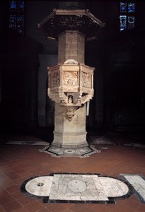 मार्बल पल्पिट