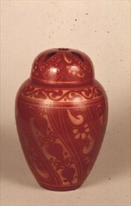 पॉट पुट्री और कवर में तांबा चमक, c.1905-15 (सिरेमिक) द्वारा बर्नार्ड मूर