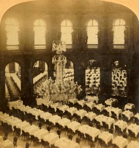 डाइनिंग सैलून, ग्रैंड होटल, पेरिस, फ्रांस, 1904। द्वारा बर्ट अंडरवुड