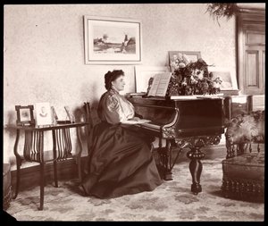 मेडम फ्रांसेस सैविल होम, 1895 (सिल्वर जिलेटिन प्रिंट)