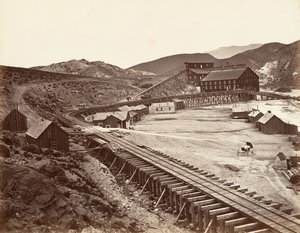 यूरेका क्वार्ट्ज मिल और फ्लूम, नेवादा, 1875, सीए मुद्रित। 1876. द्वारा कार्लटन एम्मन्स वॉटकिंस