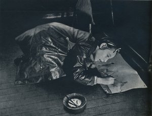 एक छोटी लड़की ने देश को ट्रेक की कल्पना के पीछे छोड़ दिया, 1941 द्वारा सेसिल बीटन