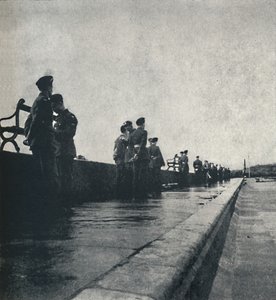रीडिंग सिग्नल 1941 में एल्डिस लैंप द्वारा चमकते थे
