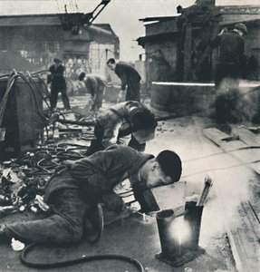 कीलक, 1941 द्वारा सेसिल बीटन