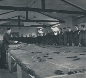 गंभीर अध्ययन, 1941 द्वारा सेसिल बीटन