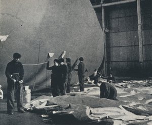 कॉर्ड, 1941 द्वारा सेसिल बीटन