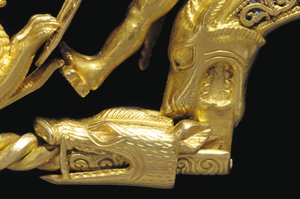 अत्यधिक महत्वपूर्ण ला टेने योद्धा फाइबुला, विस्तार (सोना) (1065822-7 भी देखें) द्वारा केल्टिक