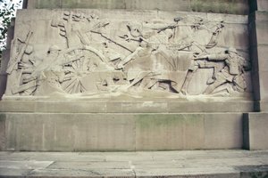 रॉयल आर्टिलरी मेमोरियल 1914-18, 1925 (पोर्टलैंड पत्थर) से विस्तार