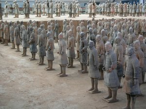 जियान संग्रहालय, सम्राट शी हुआंगडी की कब्र से टेराकोटा योद्धा द्वारा चीनी स्कूल