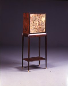 आभूषण कैबिनेट, c.1925 (macassar आबनूस और उपकरण चमड़ा) (422636 भी देखें) द्वारा क्लेमेंट मेरे
