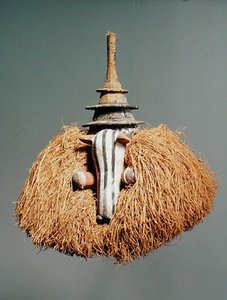 ज़ूमोर्फिक मास्क (लकड़ी और फाइबर) (181650, 181651 भी देखें)