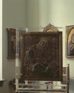 मैडोना और बाल (पॉलीक्रोम प्लास्टर, लकड़ी, चमड़ा, कांच) द्वारा Donatello