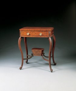 एक शास्त्रीय नक्काशीदार काम की मेज, 1810-20 द्वारा डंकन फ़िफ़