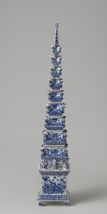 फूल पिरामिड, c.1710-20 (फैयेंस) द्वारा डच स्कूल