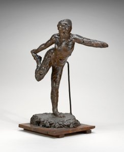 डांसर अपने दाहिने हाथ में अपना दाहिना पैर पकड़े, c.1900-1911 (भूरा मोम और प्लास्टिलिन) द्वारा एडगर डीगास