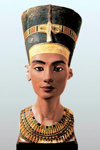 मिस्र की रानी नेफ़र्टिटी (1353-1336 ईसा पूर्व) की प्रतिमा, फिरौन अमेनोफिस IV अखेनाटन की पत्नी द्वारा मिस्र का 18वां राजवंश Dy