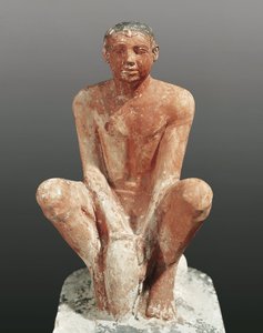 मिस्र की सभ्यता, सक्कारा, मिस्र, c.2465 5 वीं शताब्दी ईसा पूर्व (चूना पत्थर) से मिट्टी की मॉडलिंग करने वाले मनुष्य को चित्रित करते हुए चित्रित चूना पत्थर की मूर्ति