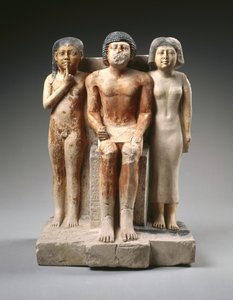 न्याकारा और उनके परिवार की मूर्ति, 5वें राजवंश के अंत में, पुराना साम्राज्य, c.2455-2350 ईसा पूर्व (चित्रित चूना पत्थर)