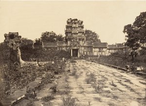 ग्रेट पैगोडा वेस्ट गेट ऑफ़ द फर्स्ट एनक्लोज़र, 1866। द्वारा एमिल गसेल
