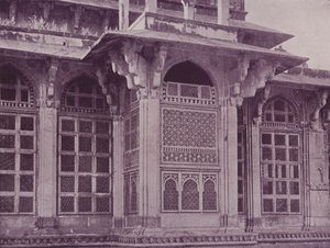 नक्काशीदार Fretwork विंडो, ग्वालियर द्वारा अंग्रेजी फोटोग्राफर