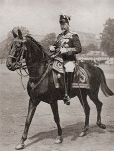 जॉर्ज वी, द स्टोरी ऑफ़ ट्वेंटी फाइव इयर्स से, 1935 में प्रकाशित हुआ द्वारा अंग्रेजी फोटोग्राफर