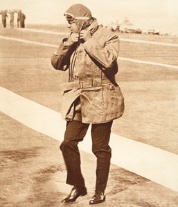 एचएमएस शौर्य से उड़ान भरने के बाद वेइमाउथ में किंग एडवर्ड VIII लैंडिंग द्वारा अंग्रेजी फोटोग्राफर