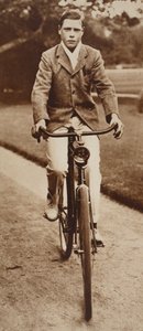 1911 में किंग एडवर्ड VIII ने अपनी साइकिल की सवारी की द्वारा अंग्रेजी फोटोग्राफर