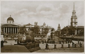 सेंट मार्टिंस इन द फील्ड्स, ट्राफलगर स्क्वायर, लंदन द्वारा अंग्रेजी फोटोग्राफर