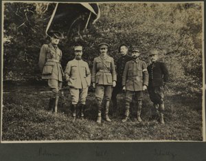 विलियम लॉरेंस ब्रैग और हेरोल्ड रोपर रॉबिन्सन, अन्य, वोसगे, 1915 के साथ द्वारा अंग्रेजी फोटोग्राफर