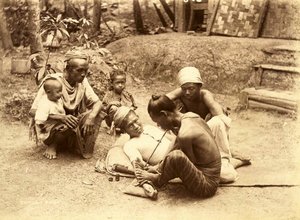 टैटू वाला एक शख्स, 1890 (सीपिया फोटो) द्वारा अंग्रेजी स्कूल