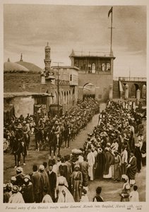 मार्च 11, 1917, 1917-19 में जनरल मौड के तहत ब्रिटिश सैनिकों की औपचारिक प्रविष्टि बगदाद में द्वारा अंग्रेजी स्कूल