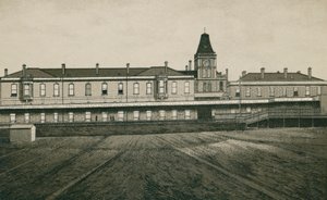  द्वारा अंग्रेजी स्कूल