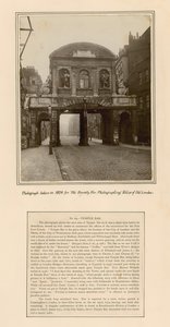 टेंपल बार, लंदन, 1878 में ली गई तस्वीर द्वारा अंग्रेजी स्कूल