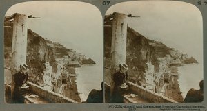 Amalfi के तट और एक परिवर्तित कॉन्वेंट से सलार्नो की खाड़ी, एक त्रिविम दृश्य (सीपिया फोटो) द्वारा अंग्रेजी स्कूल