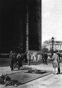 अज्ञात सैनिक का मकबरा, पेरिस, 1931। द्वारा अर्नेस्ट फ्लेमरियन