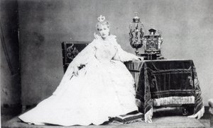 विक्टर ह्यूगो (1802-85) c.1872 द्वारा सारा बर्नहार्ट (1844-1923) &39;रुय ब्लास&39; में मैरी डे न्युबर्ग की भूमिका द्वारा एटिने कारजाटा