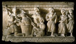 Etruscan कला: "" Ulysses और उनके साथी Circe के साथ उनके मुठभेड़ के दौरान"" (Odyssee d'Homere) Volterra से एक ताबूत की कम संगमरमर की राहत। तीसरी शताब्दी ईसा पूर्व। फ्लोरेंस, म्यूजियो आर्कियोलॉजिको
