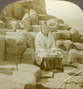 विशिंग चेयर में, दिग्गज सेतु, एंट्रीम, उत्तरी आयरलैंड।