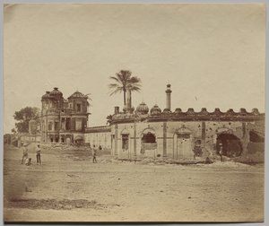 सिकंदरा बाग, जिसमें प्रवेशद्वार और प्रवेशद्वार दिखाया गया है