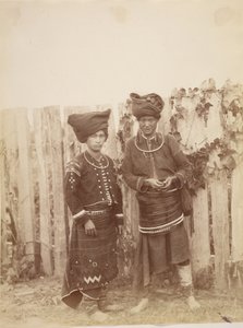 काचिन महिला द्वारा फेलिस बीटो
