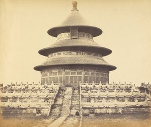 स्वर्ग का पवित्र मंदिर जहां सम्राट एक बार चीनी शहर पेकिन, ऑक्टोब में साल में एक बार बलिदान करते हैं द्वारा फेलिस बीटो