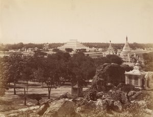 मंडले हिल से अतुलनीय शिवालय द्वारा फेलिस बीटो