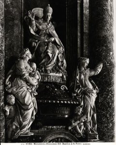 पोप इनोसेंट XII (1615-1700) (संगमरमर) का स्मारक (बी/डब्ल्यू फोटो) द्वारा फ़िलिपो डेला वैले