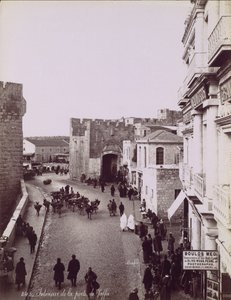 जाफ़ा गेट का आंतरिक भाग, सीए। 1870. द्वारा फेलिक्स बोनफिल्स