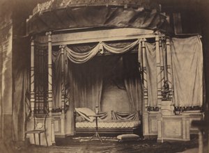 1855 के पेरिस यूनिवर्सल प्रदर्शनी में शयनकक्ष प्रदर्शन द्वारा फेलिक्स जैक्स एंटोनी मौलिन