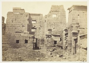 द टेम्पल पैलेस, मेदिनीत-हबू, सी। 1857. द्वारा फ्रांसिस फ्रिथ