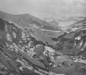 कोफ्तलिट्ज़ ग्लेशियर के माध्यम से अल्फ नदी द्वारा एक खड़ी गली कट, c1911, 1913
