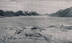 एक आउटलेट ग्लेशियर घाटी पूरी तरह से बर्फ से भर गई, c1911, 1913 द्वारा फ्रैंक देबनेहम