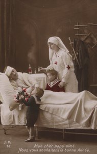 अपने घायल पिता, WW1 को नए साल की शुभकामनाएं देते बच्चे द्वारा फ्रेंच फोटोग्राफर